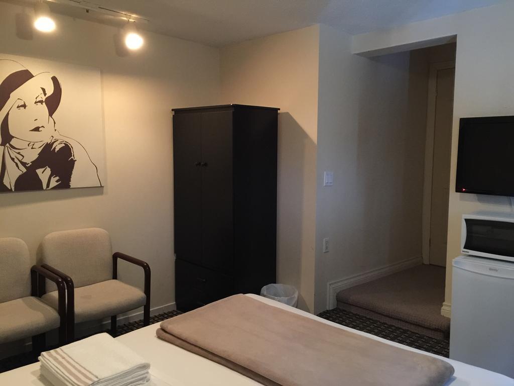Adas Guesthouse โตรอนโต ห้อง รูปภาพ