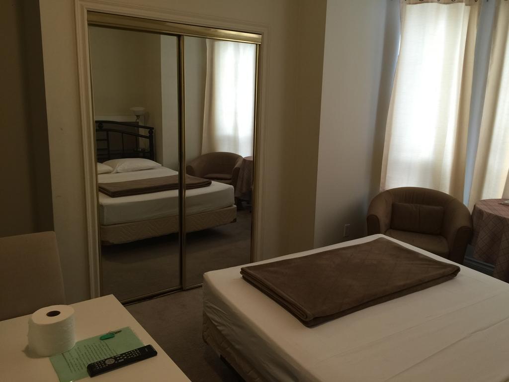 Adas Guesthouse โตรอนโต ห้อง รูปภาพ