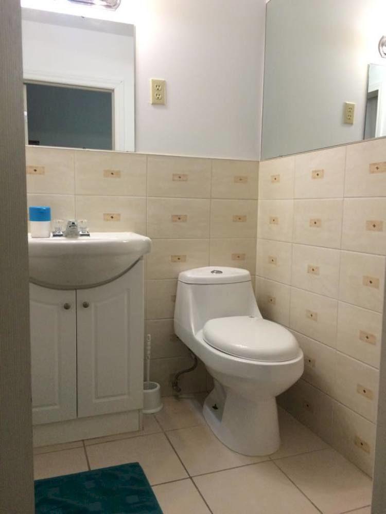 Adas Guesthouse โตรอนโต ภายนอก รูปภาพ